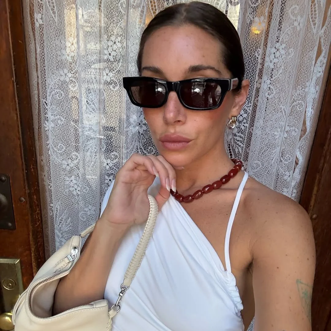 BABY KNOT EARRINGS - Image 14