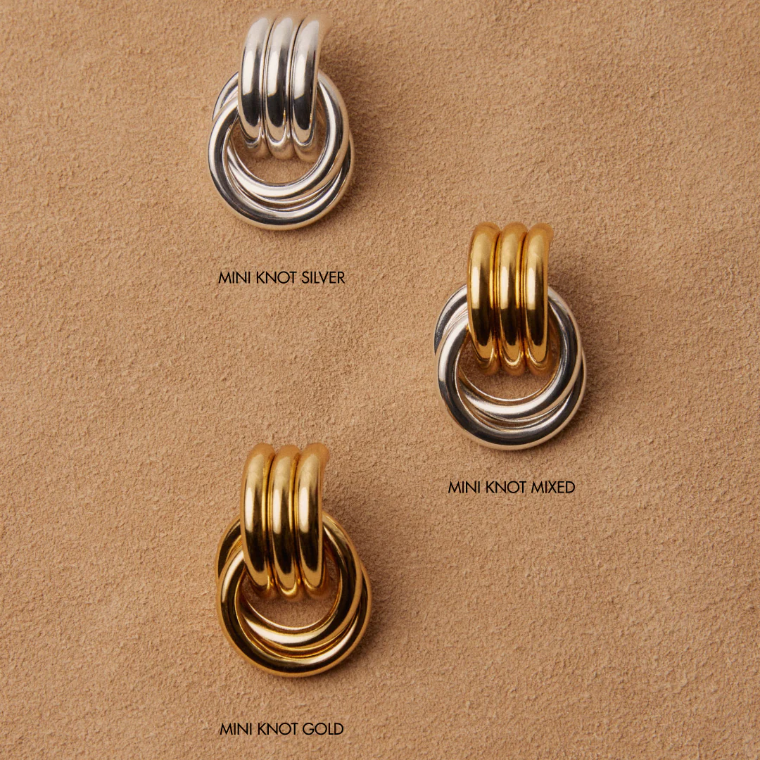 MINI KNOT EARRINGS - Image 7